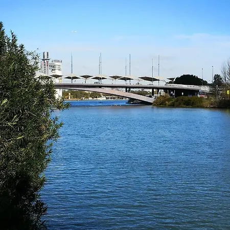 Triana Pura Esencia
